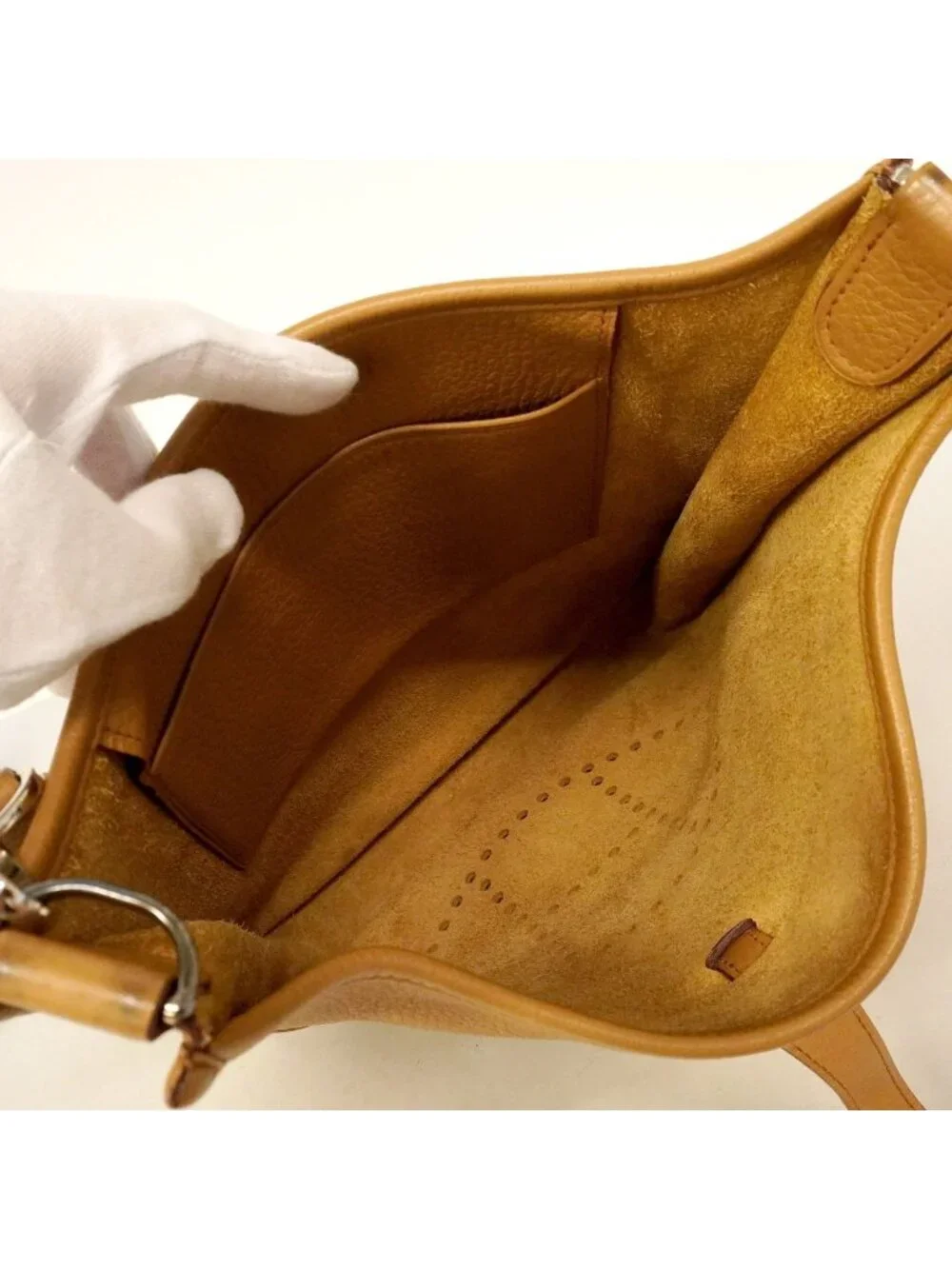 Hermes Shoulder Bag Evelyne Taurillon Clemence Tabac Camel Silver